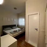 Apartment Lucia *